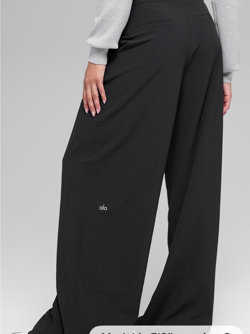 Alo Yoga High-Waist Dreamscape Trouser
Size Medium - Picture 3 of 12